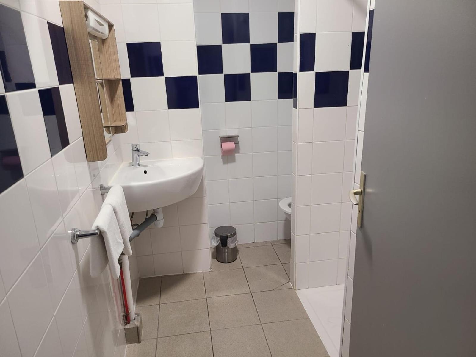 Hotel Victoire, Poitiers Gare Kültér fotó